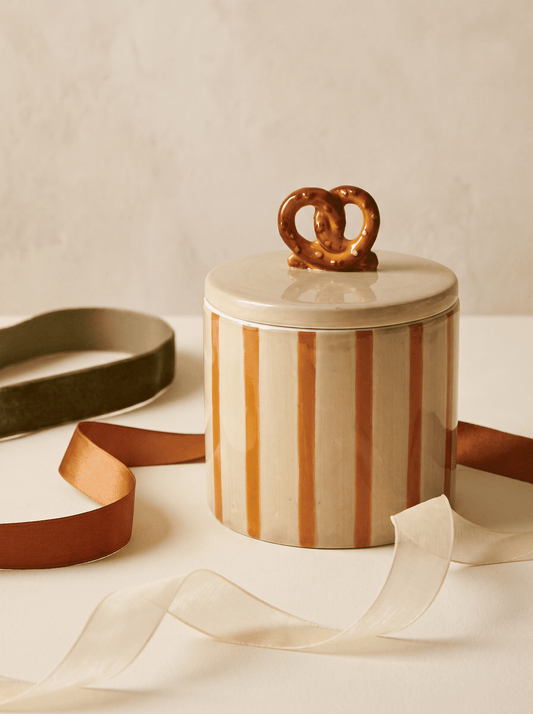 Twist & Treat Pretzel Box