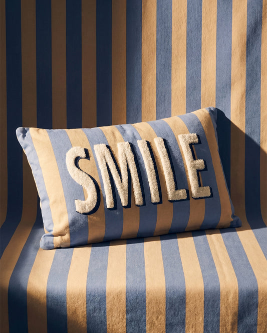 The Smile Cushion